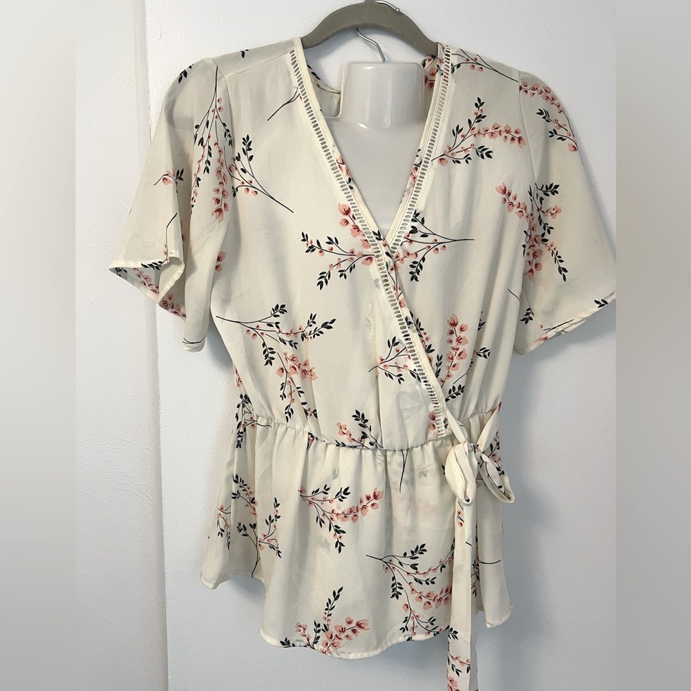 Floral Wrap Top - Cream